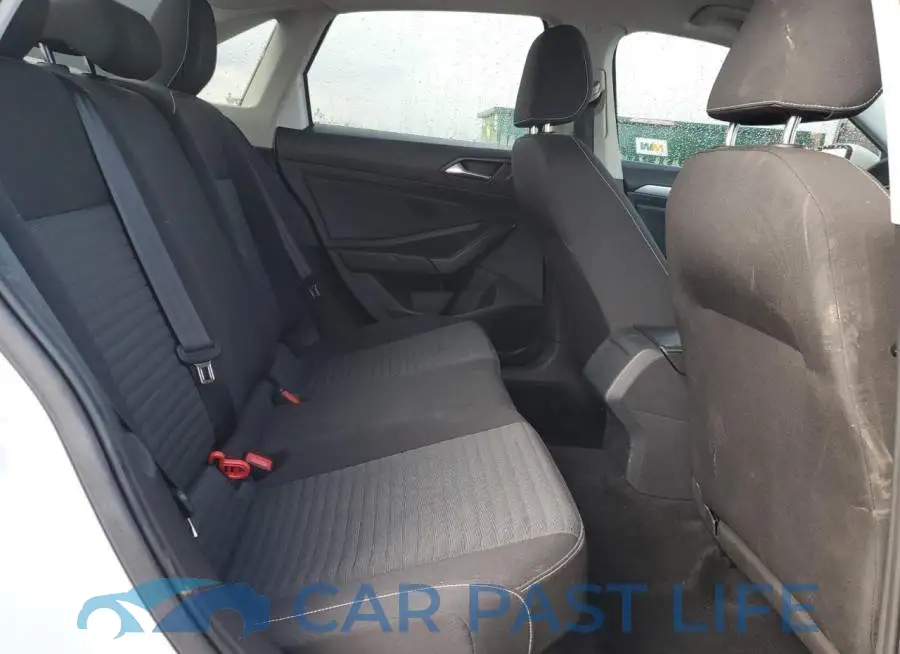 3VW5M7BU7PM010841# 10