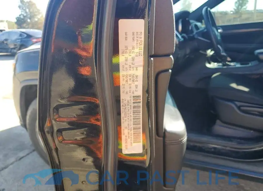 1C4RJFAG2JC432558# 12