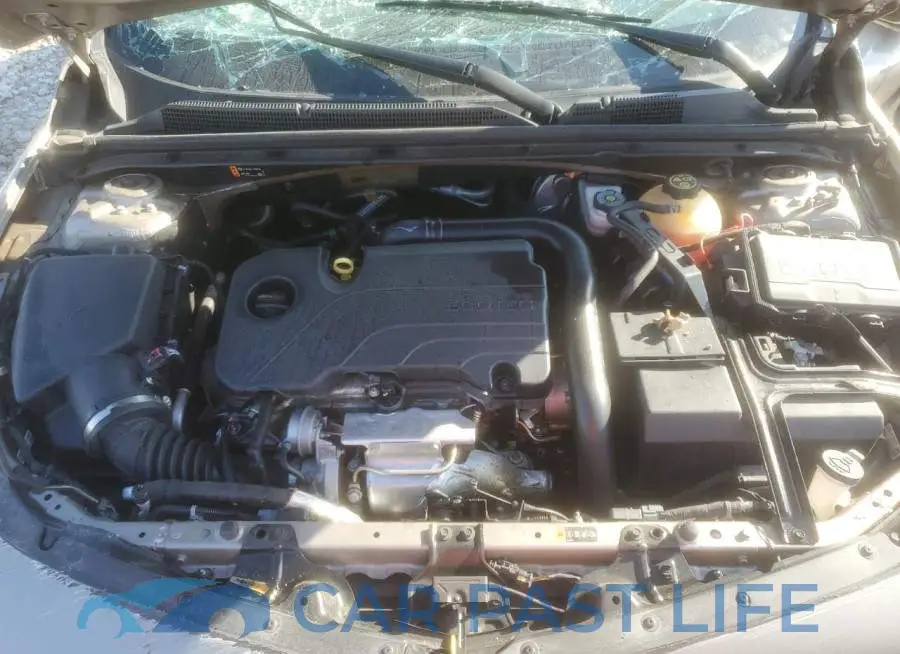1G1ZD5ST1NF118572# 11