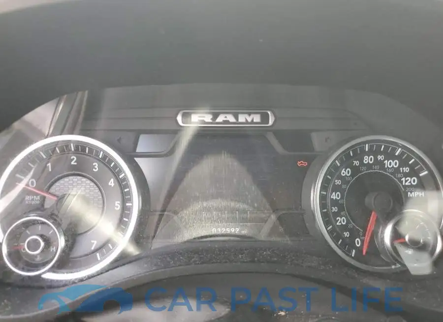 1C6SRFFT5PN688195# 9