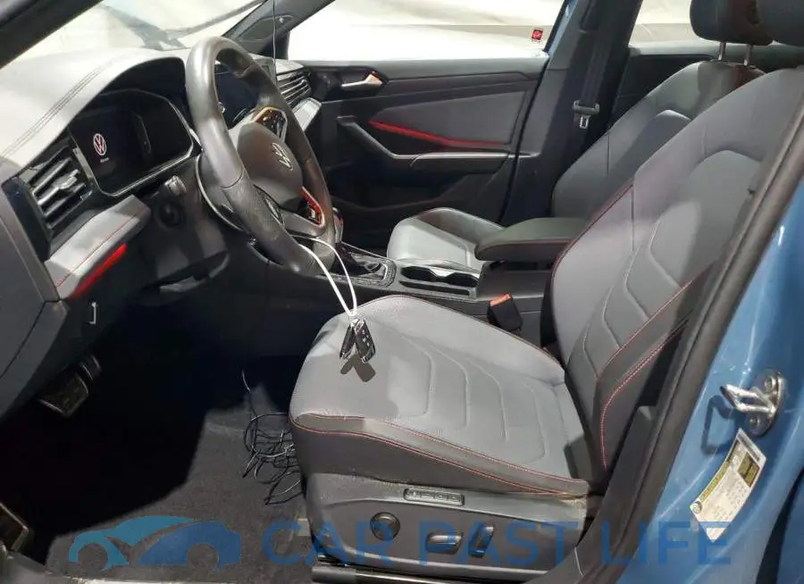 3VW2T7BU0SM037975# 7