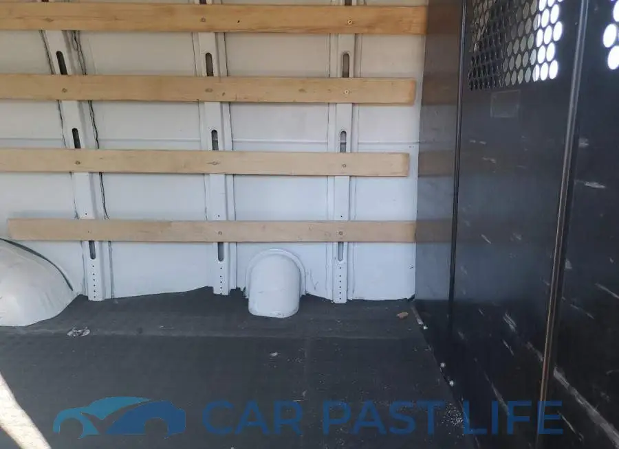 1GTW7AFP2N1271451# 11