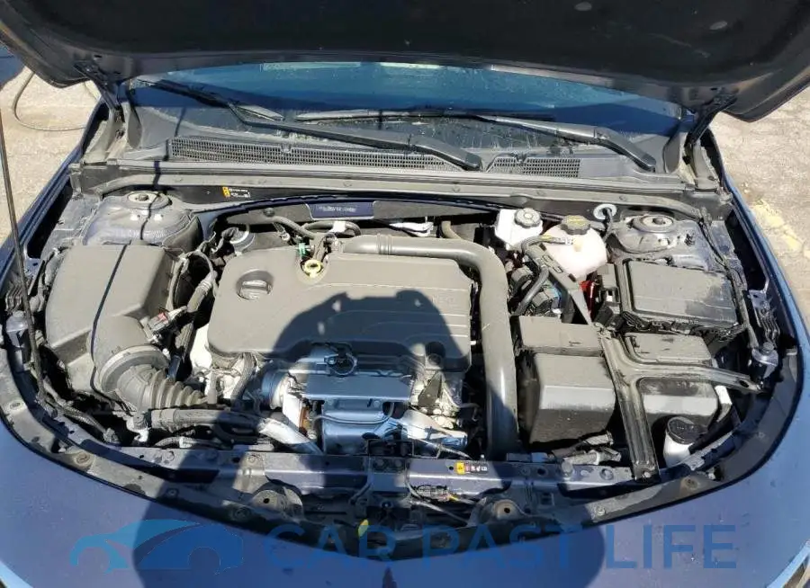1G1ZB5ST5SF103588# 11