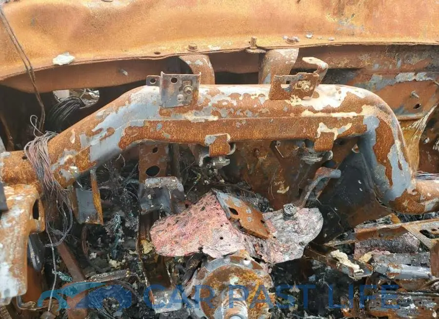 1GCVKREC8HZ359353# 9