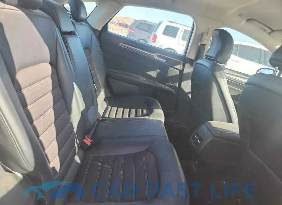 3FA6P0LU8HR314470# 10