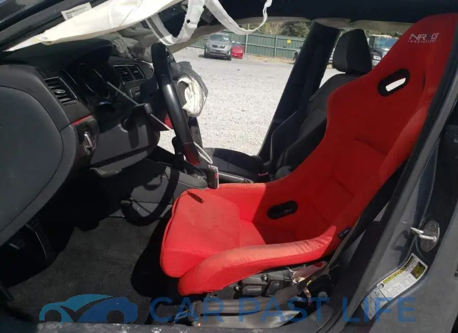 3VW5S7AJ8GM402823# 7
