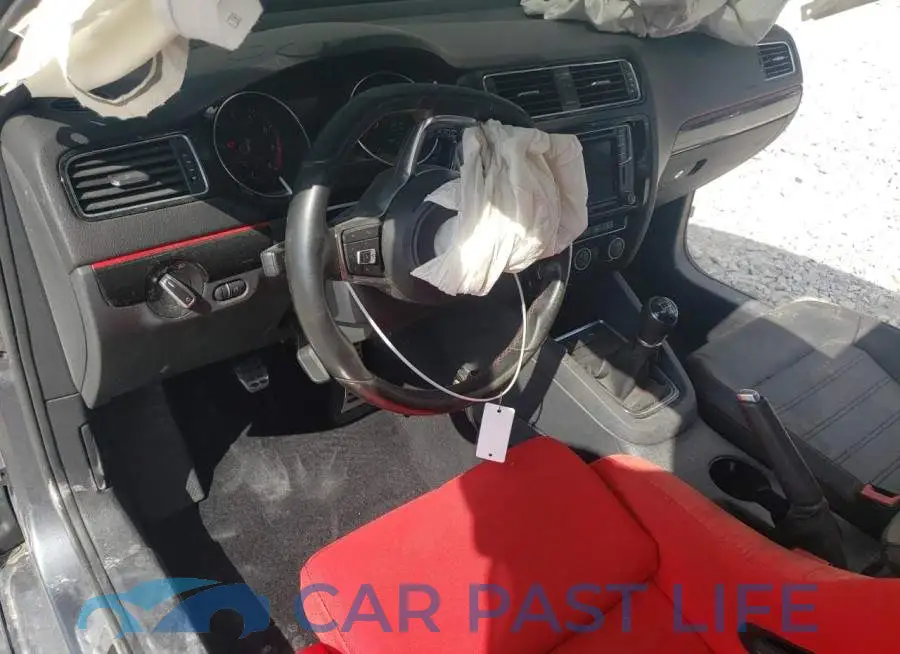 3VW5S7AJ8GM402823# 8