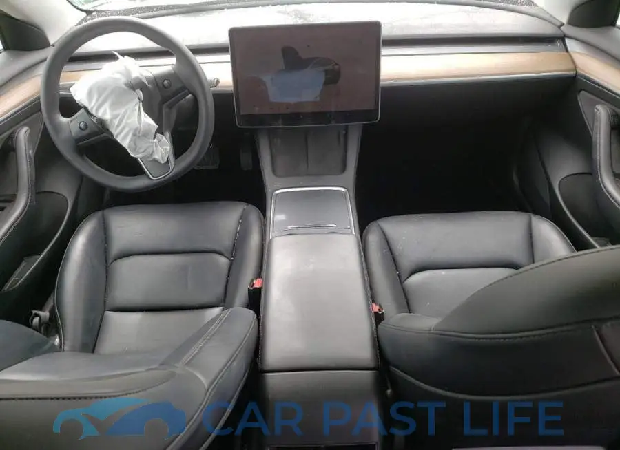 5YJ3E1EAXPF395645# 8