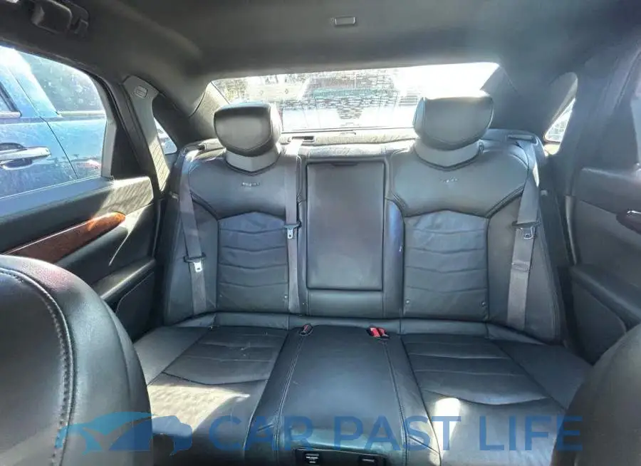 1G6KA5RX8GU166968# 14