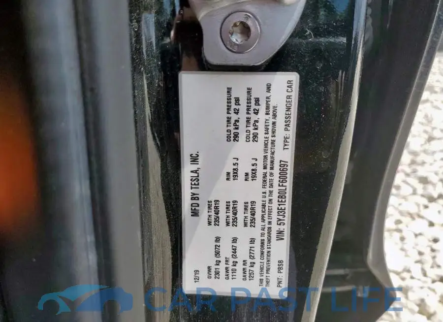 5YJ3E1EB0LF600697# 13