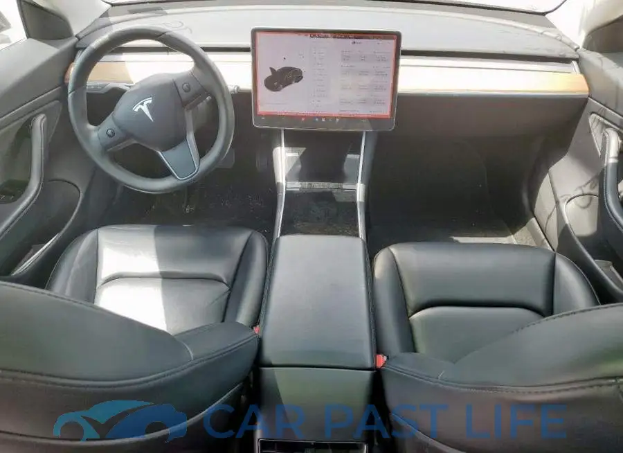 5YJ3E1EB0LF600697# 8