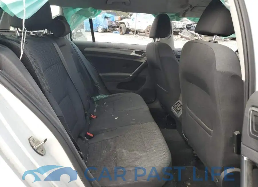 3VW117AU8KM517992# 10
