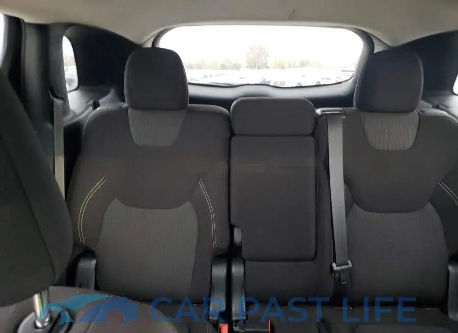 1C4PJLCB8GW217409# 10