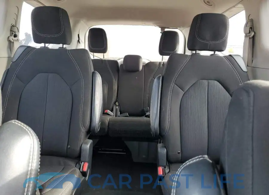 2C4RC1CG8NR203437# 10