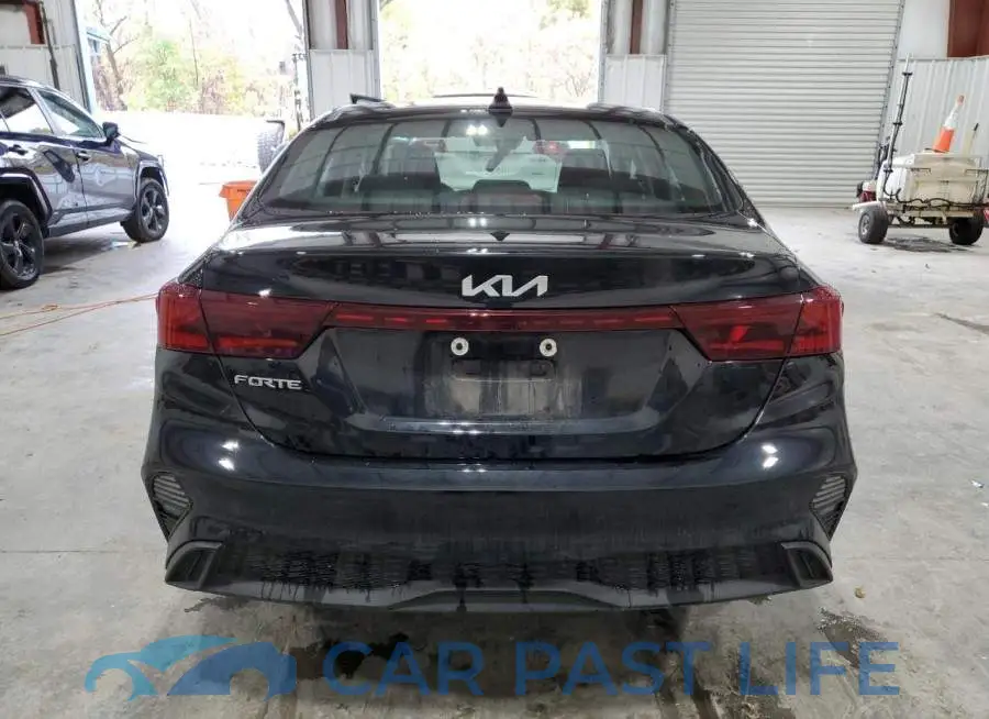 3KPF24AD8RE804404# 6