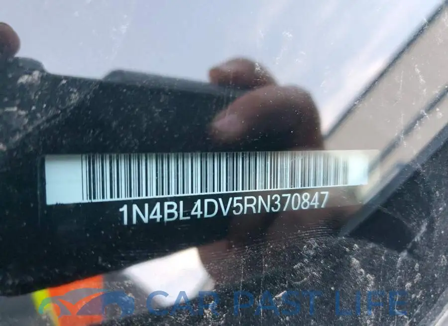 1N4BL4DV5RN370847# 12