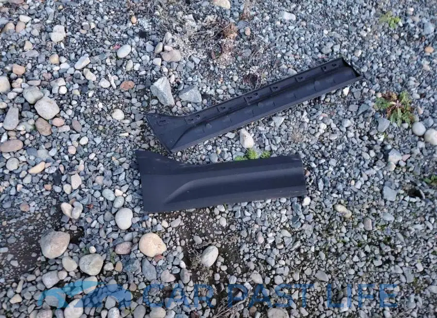 YV4162UK9N2650822# 13