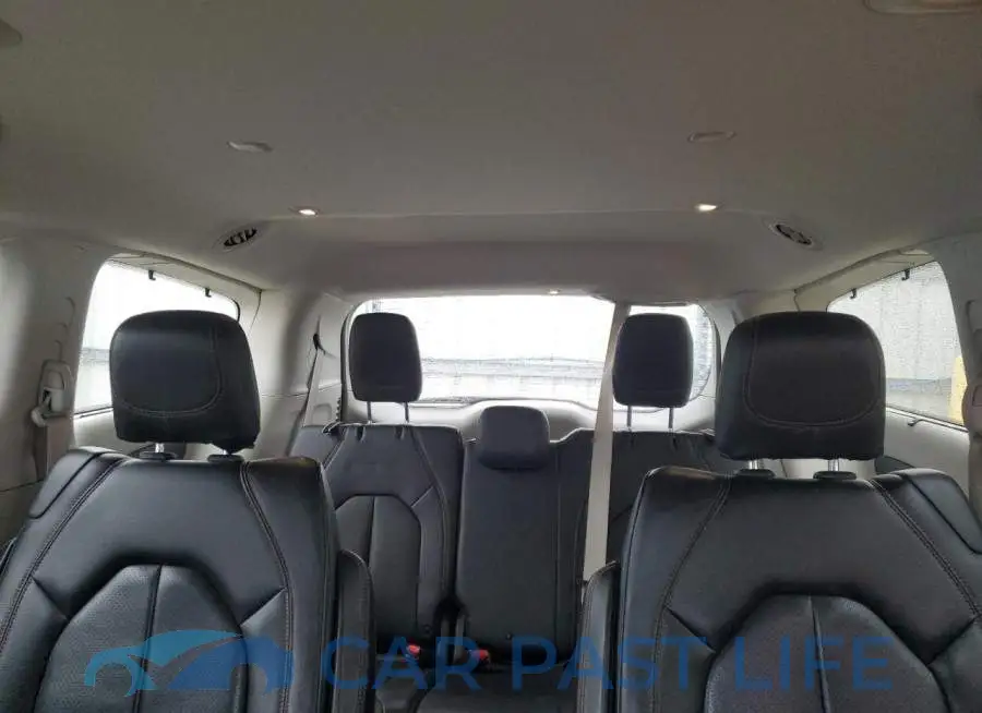 2C4RC1BG8KR547881# 10