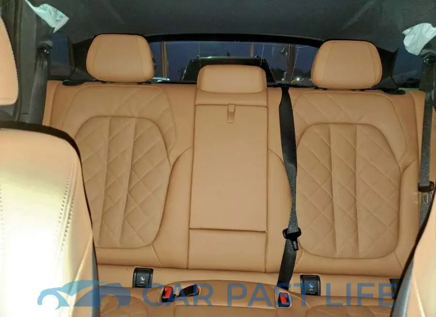 5UX33EU09T9120051# 10