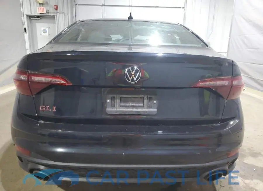 3VW1T7BU3NM015615# 6