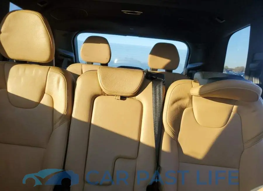 YV4102PK2J1357972# 10