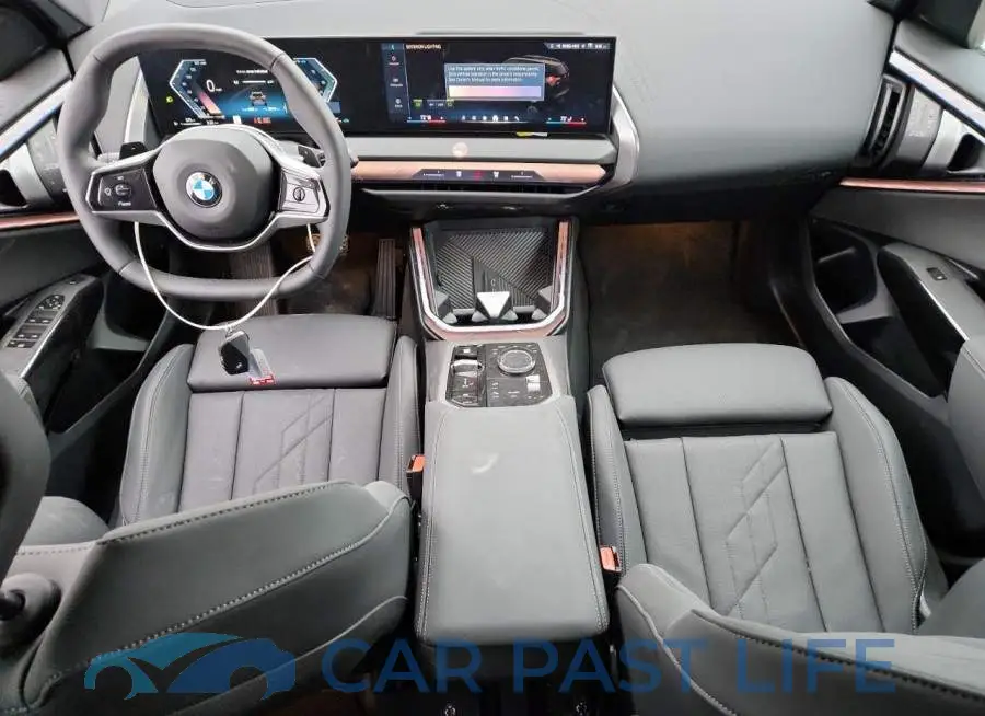 5UX53GP03T9216984# 8