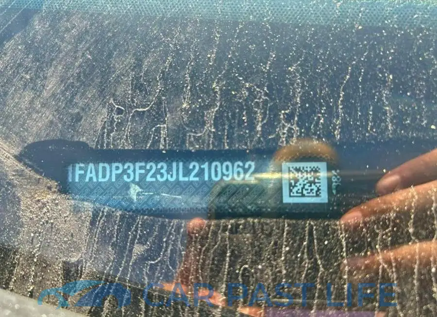 1FADP3F23JL210962# 10
