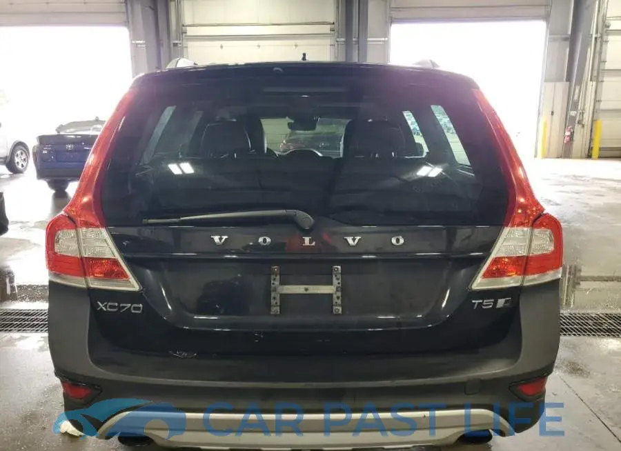 YV4612NX9G1269401# 6