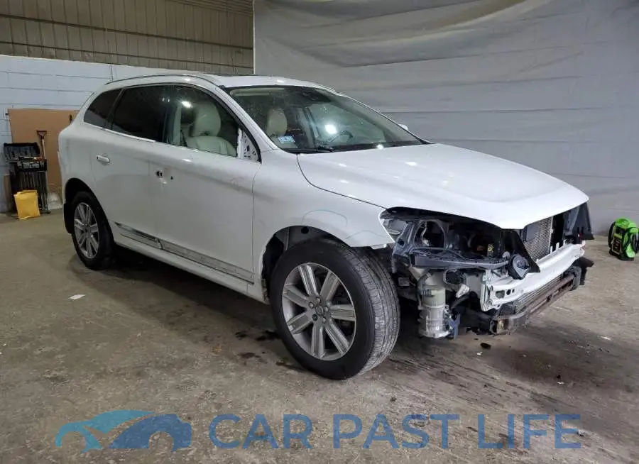YV4902RM2G2779907# 4