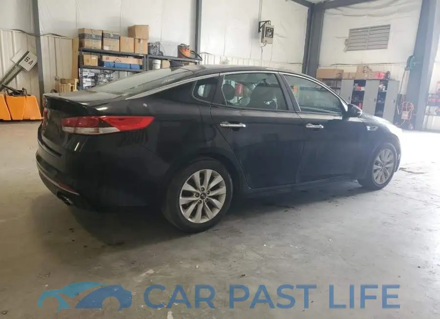 5XXGT4L35HG125153# 3