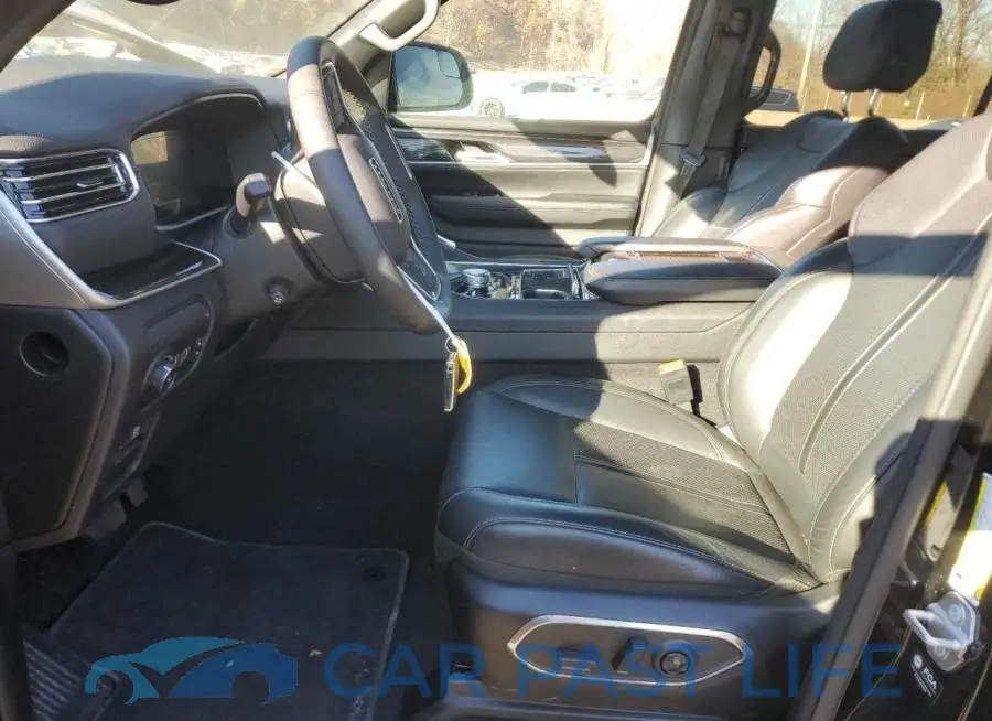 1C4SJVAP1RS197177# 7