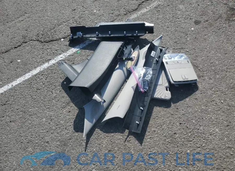 6G3F15RW8HL311734# 12