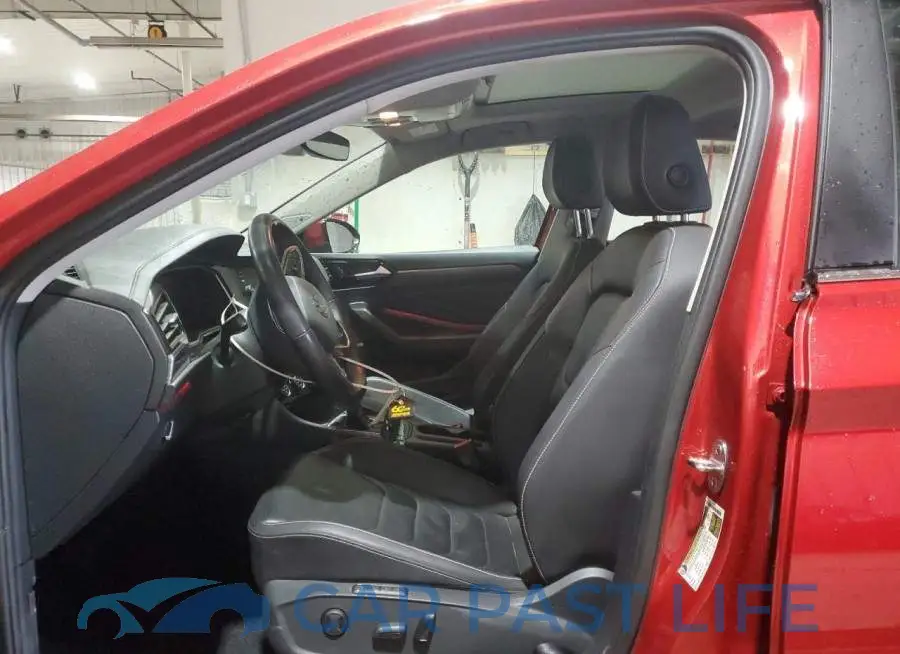 3VWGM7BU4RM070197# 7
