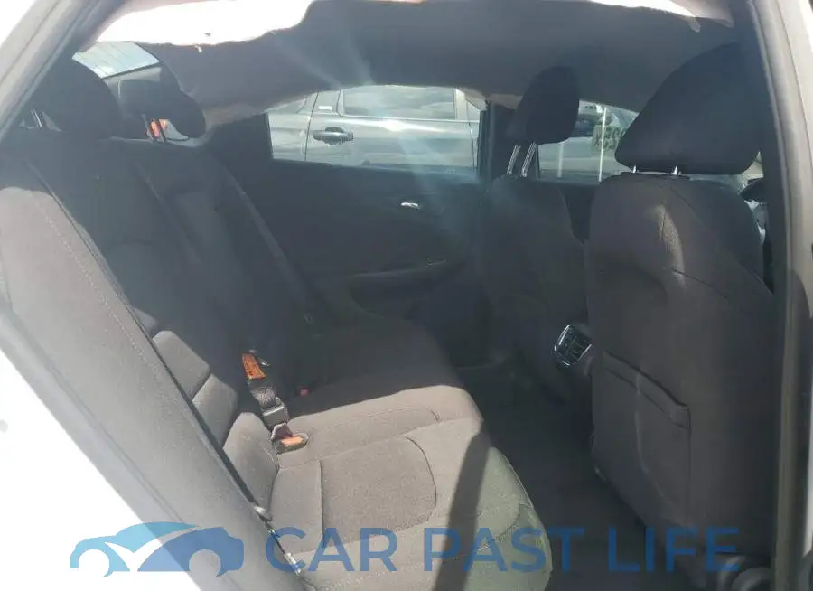 1G1ZD5ST2JF285307# 10
