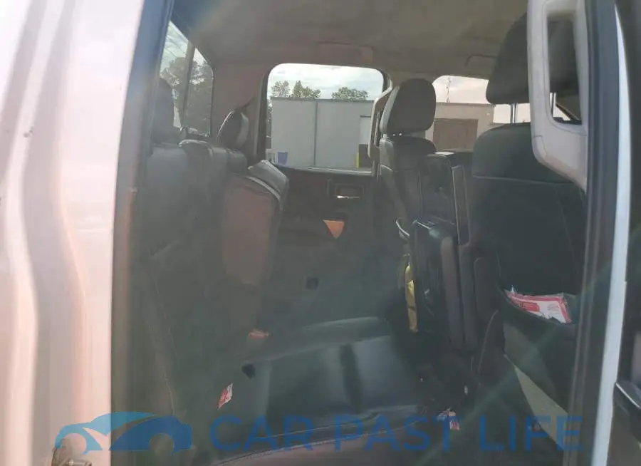 1GCRCSEC2JZ315649# 10