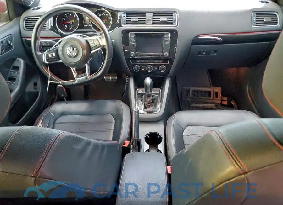 3VW4S7AJXGM331068# 8