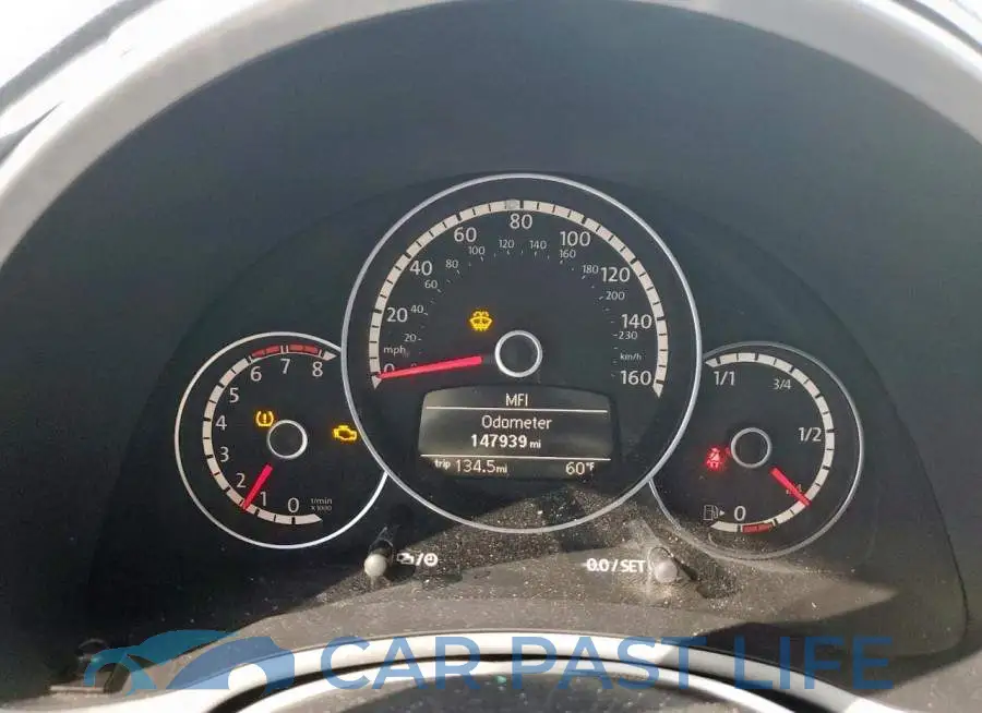 3VW517AT0GM806235# 9