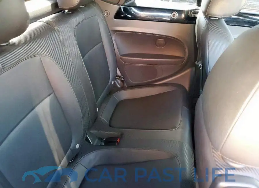 3VW517AT0GM806235# 10