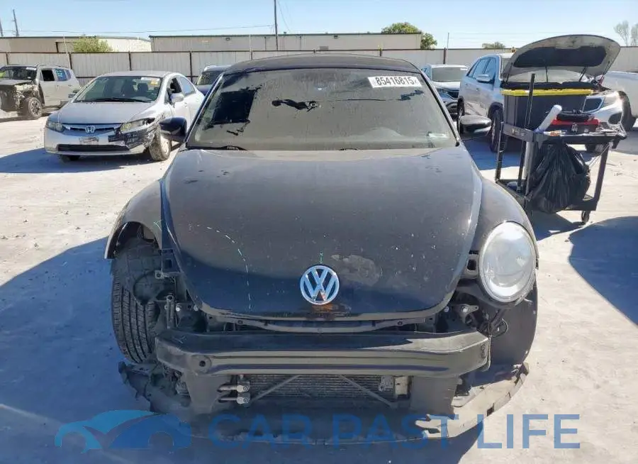 3VW517AT0GM806235# 5
