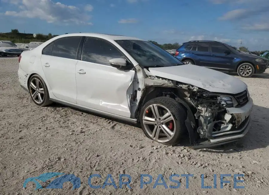 3VW4T7AJXGM398086# 4