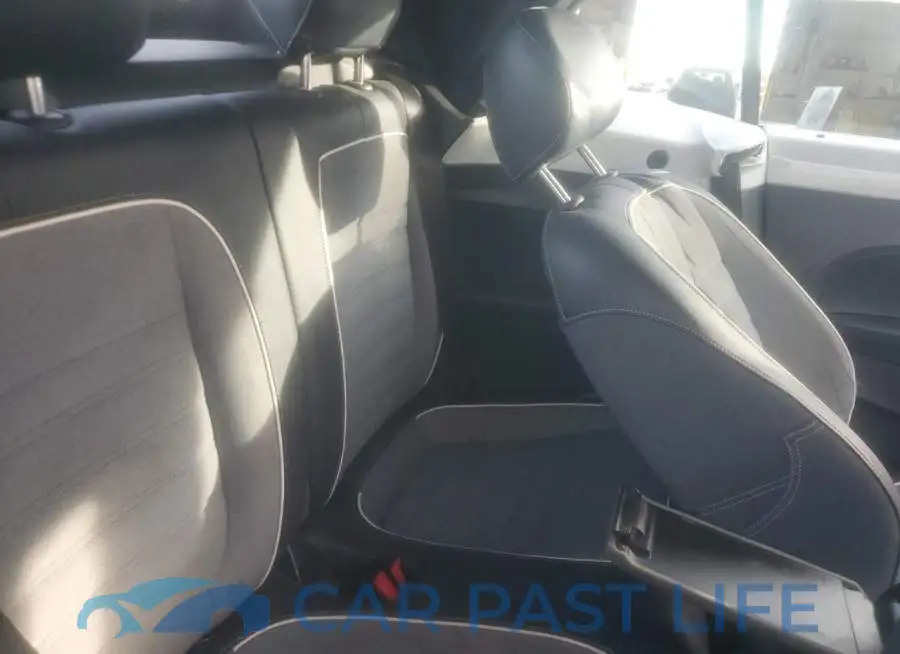 3VW507AT0GM811065# 10