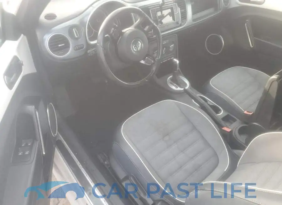 3VW507AT0GM811065# 8