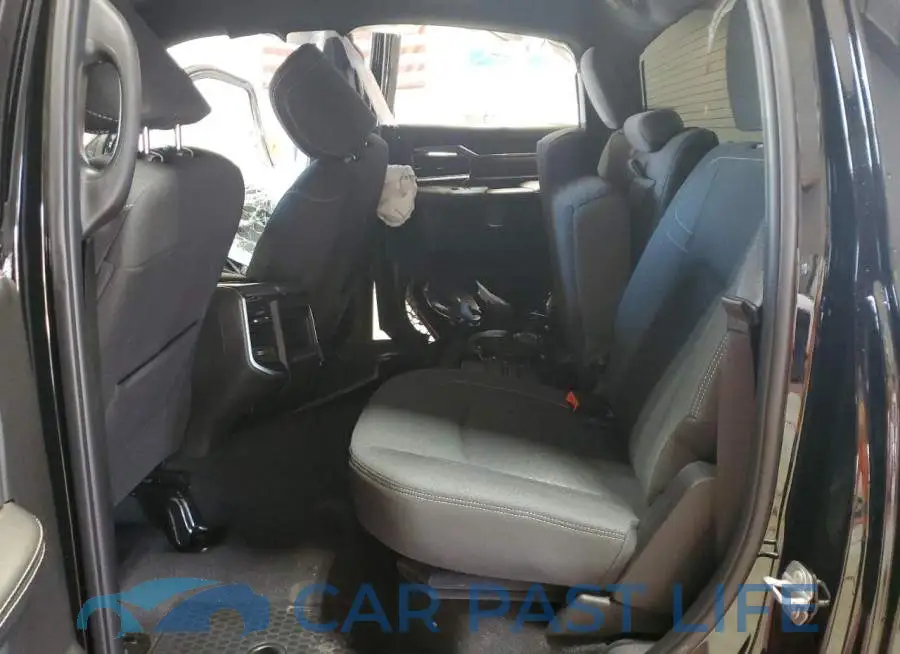 3C6UR5DJ2SG540219# 11