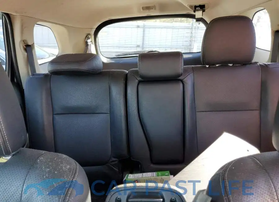 JA4AD3A39GZ012327# 10