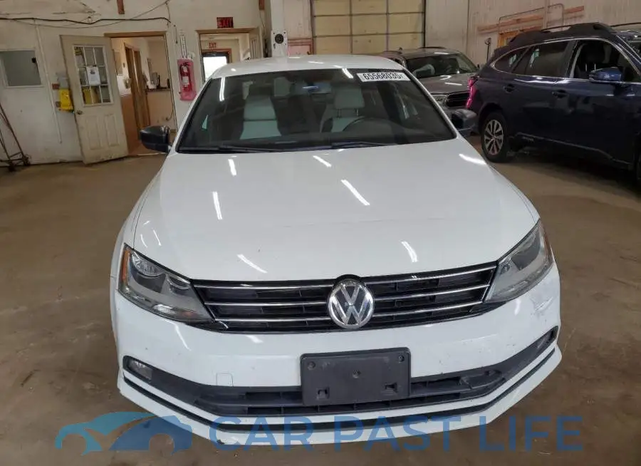 3VWD17AJ8GM220909# 5