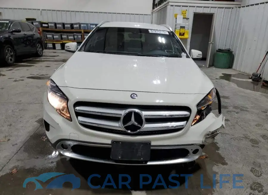 WDCTG4EB1GJ266202# 5