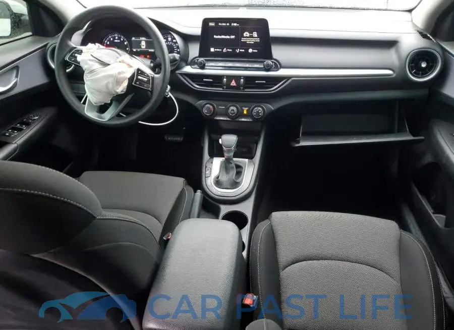 3KPF24AD4RE819546# 8