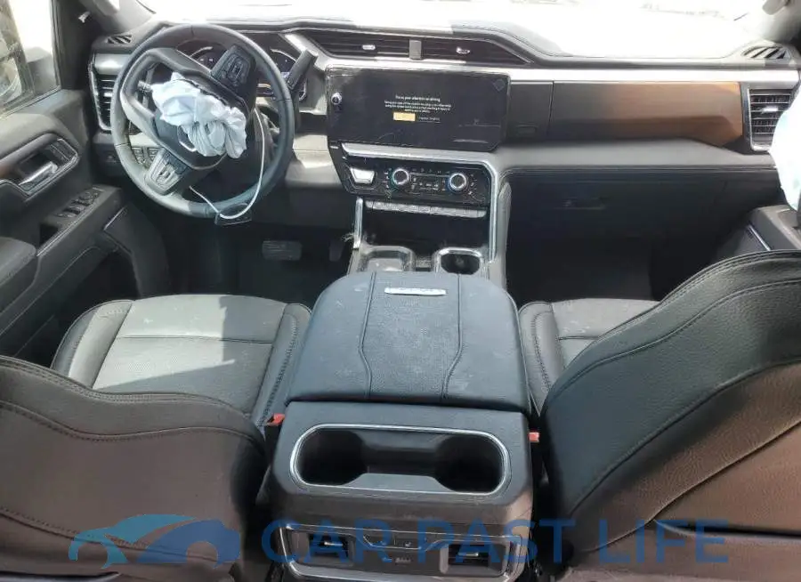1GT4UREY9SF206040# 8