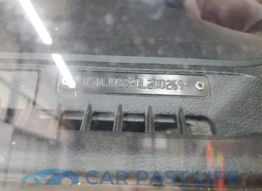 1C4AJWBG2GL200269# 12