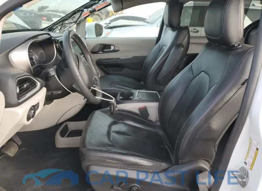 2C4RC1BG3NR115896# 7